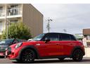 ＭＩＮＩ クーパーＳＤ　ワンオーナー　禁煙車　衝突軽減ブレーキ　レーダークルーズ　デジタルメーター　ＬＥＤヘッドライト　前後フォグ　ＨＵＤ　ナビ　Ｂｌｕｅｔｏｏｔｈ　バックカメラ　クリソナ　ミラー一体式ＥＴＣ　ドラレコ前後（6枚目）