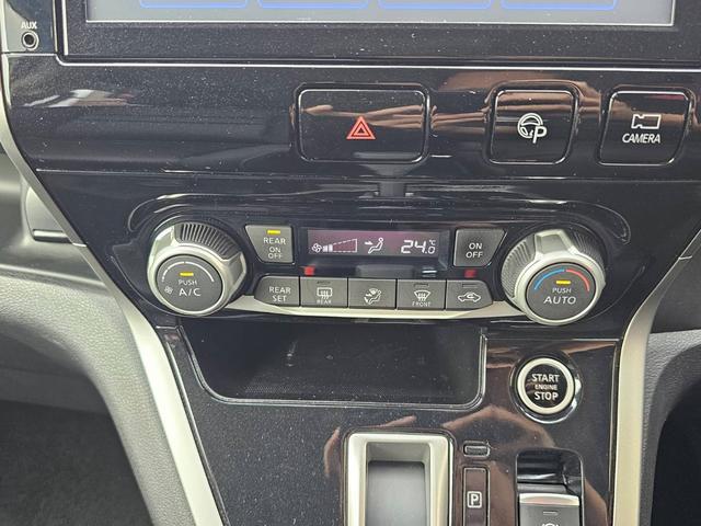セレナ ハイウェイスター　ＶセレクションＩＩ　ワンオーナー　禁煙車　純正９インチナビ　純正フリップダウン　プロパイロット　全方位カメラ　寒冷地仕様　リアオートエアコン　両側パワースライドドア　ドライブレコーダー　ＡＣ１００Ｖ　コーナーセンサー（22枚目）