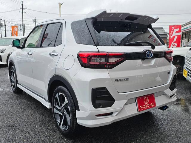 ライズ Ｚ　ワンオーナー　禁煙車　純正エアロ　大型リアスポイラー　純正９型ディスプレイオーディオ　全方位カメラ　シートヒーター　レーダークルーズコントロール　ミラー型ドライブレコーダー前後　レーダークルーズ（9枚目）