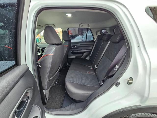 ライズ Ｚ　ワンオーナー　禁煙車　純正エアロ　大型リアスポイラー　純正９型ディスプレイオーディオ　全方位カメラ　シートヒーター　レーダークルーズコントロール　ミラー型ドライブレコーダー前後　レーダークルーズ（16枚目）