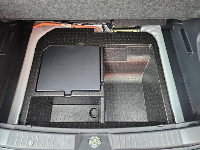 ライズ Ｚ　ワンオーナー　禁煙車　純正エアロ　大型リアスポイラー　純正９型ディスプレイオーディオ　全方位カメラ　シートヒーター　レーダークルーズコントロール　ミラー型ドライブレコーダー前後　レーダークルーズ（36枚目）