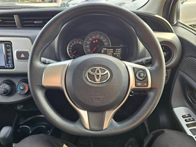 ヴィッツ F 禁煙車 DOPナビ ワンセグテレビ ETC ドライブレコーダー キーレス アイドリングストップ(3枚目)