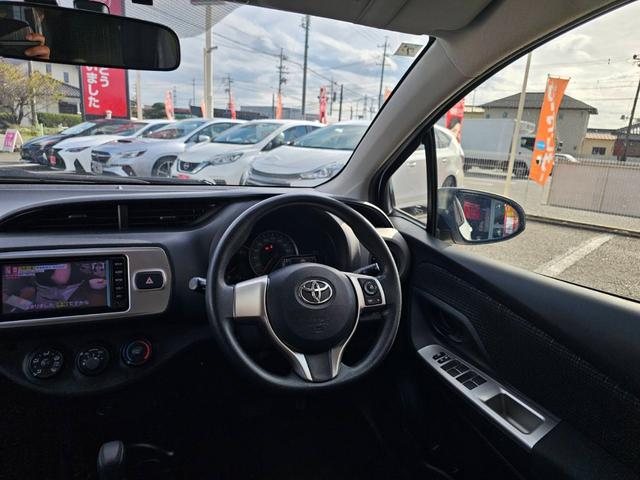 ヴィッツ F 禁煙車 DOPナビ ワンセグテレビ ETC ドライブレコーダー キーレス アイドリングストップ(26枚目)