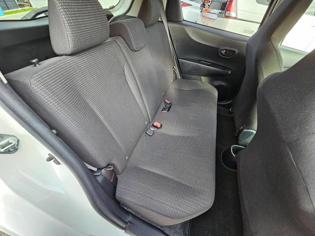 ヴィッツ F 禁煙車 DOPナビ ワンセグテレビ ETC ドライブレコーダー キーレス アイドリングストップ(30枚目)