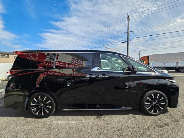 ヴェルファイアハイブリッド エグゼクティブラウンジ　１４型メーカーナビ　ＪＢＬ　１４型フリップダウンモニター　茶革シート　トヨタチームメイト　左右独立ムーンルーフ　デジタルインナーミラー　スペアタイヤ　スペアタイヤ　ドライブレコーダー前後　パワーシート（13枚目）