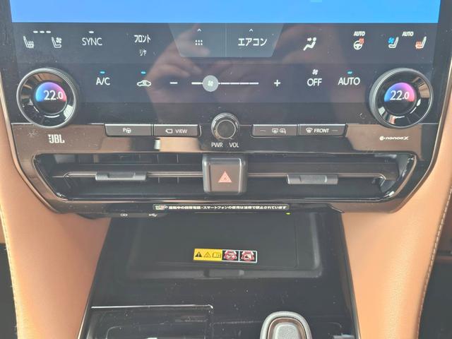 ヴェルファイアハイブリッド エグゼクティブラウンジ　１４型メーカーナビ　ＪＢＬ　１４型フリップダウンモニター　茶革シート　トヨタチームメイト　左右独立ムーンルーフ　デジタルインナーミラー　スペアタイヤ　スペアタイヤ　ドライブレコーダー前後　パワーシート（24枚目）