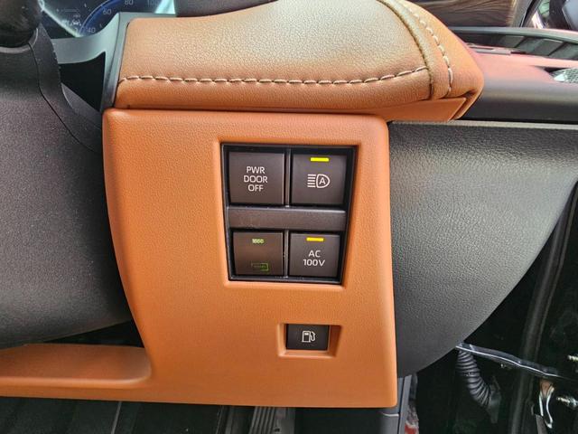 ヴェルファイアハイブリッド エグゼクティブラウンジ　１４型メーカーナビ　ＪＢＬ　１４型フリップダウンモニター　茶革シート　トヨタチームメイト　左右独立ムーンルーフ　デジタルインナーミラー　スペアタイヤ　スペアタイヤ　ドライブレコーダー前後　パワーシート（30枚目）