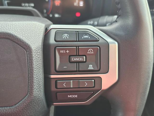 ランドクルーザー２５０ ＶＸ　ワンオーナー　禁煙車　トヨタチームメイト　丸目ヘッドライト　純正ナビ　全方位カメラ　デジタルインナーミラー　ムーンルーフ　ルーフレール　スペアタイヤ　黒革シート　スペアタイヤ　ビルトインＥＴＣ２．０（26枚目）