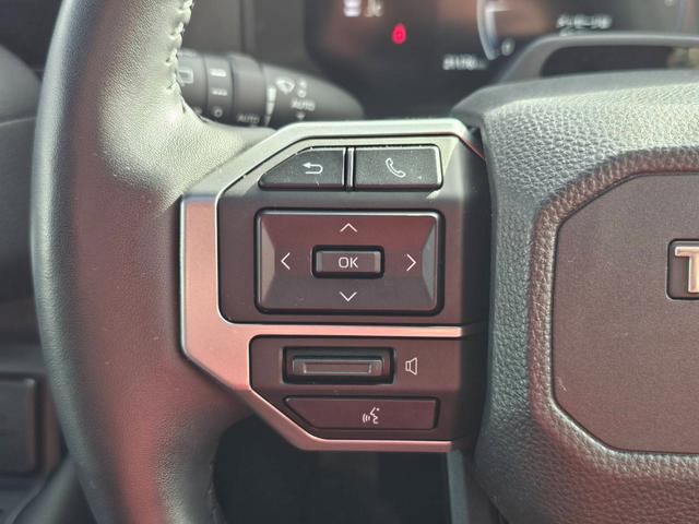 ランドクルーザー２５０ ＶＸ　ワンオーナー　禁煙車　トヨタチームメイト　丸目ヘッドライト　純正ナビ　全方位カメラ　デジタルインナーミラー　ムーンルーフ　ルーフレール　スペアタイヤ　黒革シート　スペアタイヤ　ビルトインＥＴＣ２．０（27枚目）