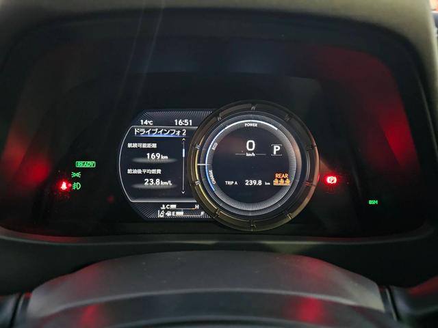 UX UX250h Fスポーツ ワンオーナー 禁煙車 ムーンルーフ 赤レザーシート 全方位カメラ ドラレコ前後 置くだけ充電 メーカーナビ フルセグテレビ パワーシート シートヒーター ステアリングヒーター パワーバックドア(6枚目)