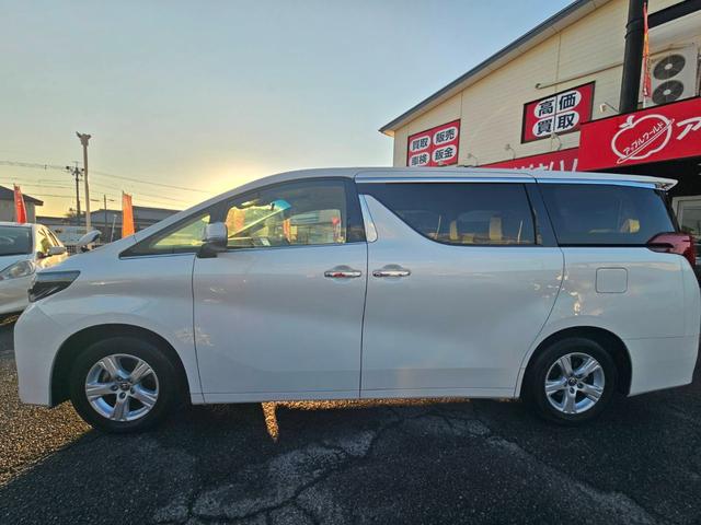 アルファード 2.5X ワンオーナー 禁煙車 ムーンルーフ 両側パワースライドドア 純正ナビ バックカメラ フルセグテレビ 純正フリップダウン コーナーセンサー クルーズコントロール ドライブレコーダー ビルトインETC(9枚目)