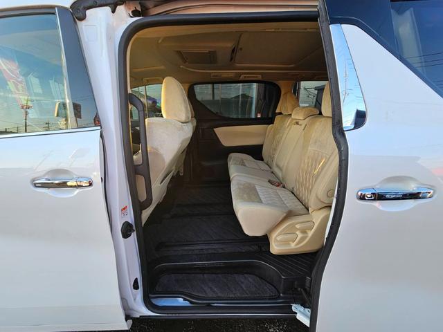 アルファード 2.5X ワンオーナー 禁煙車 ムーンルーフ 両側パワースライドドア 純正ナビ バックカメラ フルセグテレビ 純正フリップダウン コーナーセンサー クルーズコントロール ドライブレコーダー ビルトインETC(17枚目)