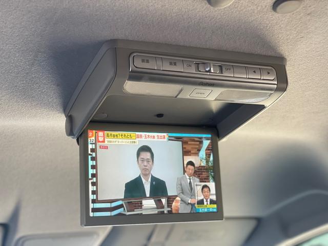 ステップワゴンスパーダ Ｚ　両側パワースライドドア　フルセグＴＶ　フリップダウンモニター　ナビ　バックカメラ　ＥＴＣ　リアエアコン　電動ミラー　トランクスポイラー　フォグランプ　ステアリングスイッチ　７人乗り　キーレスエントリー（13枚目）