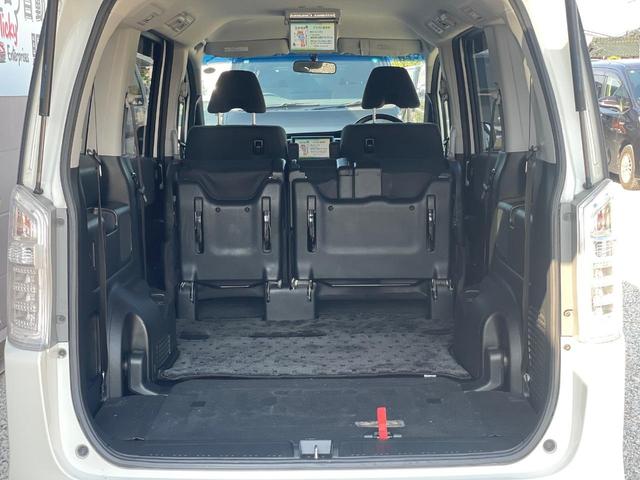 ステップワゴンスパーダ Z 両側パワースライドドア ナビ フルセグTV フリップダウンモニター バックカメラ ETC リアエアコン 8人乗り ステアリングスイッチ キーレスエントリー 助手席エアバッグ スペアキー(6枚目)