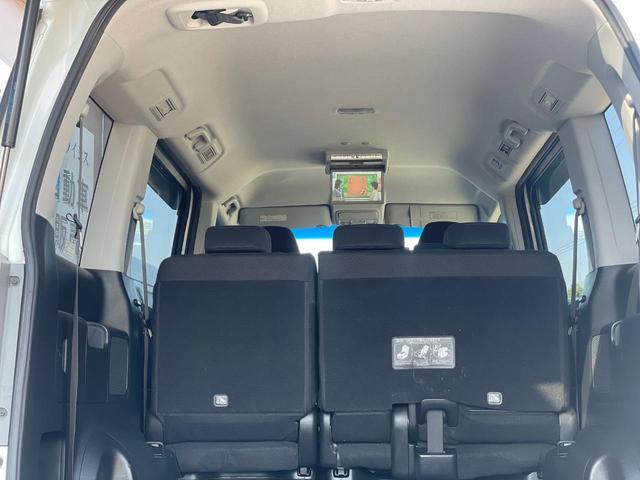 ステップワゴンスパーダ Z 両側パワースライドドア ナビ フルセグTV フリップダウンモニター バックカメラ ETC リアエアコン 8人乗り ステアリングスイッチ キーレスエントリー 助手席エアバッグ スペアキー(7枚目)