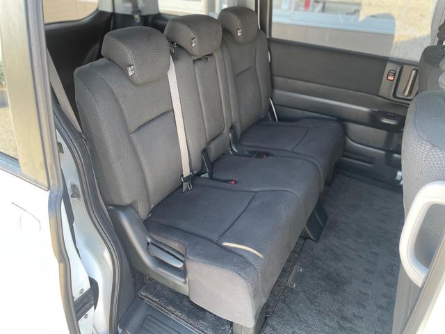 ステップワゴンスパーダ Z 両側パワースライドドア ナビ フルセグTV フリップダウンモニター バックカメラ ETC リアエアコン 8人乗り ステアリングスイッチ キーレスエントリー 助手席エアバッグ スペアキー(15枚目)