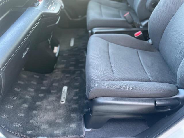 ステップワゴンスパーダ Z 両側パワースライドドア ナビ フルセグTV フリップダウンモニター バックカメラ ETC リアエアコン 8人乗り ステアリングスイッチ キーレスエントリー 助手席エアバッグ スペアキー(21枚目)