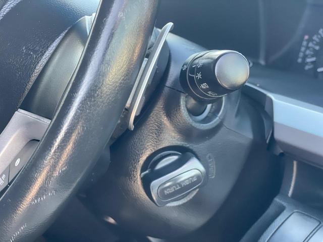 ステップワゴンスパーダ Z 両側パワースライドドア ナビ フルセグTV フリップダウンモニター バックカメラ ETC リアエアコン 8人乗り ステアリングスイッチ キーレスエントリー 助手席エアバッグ スペアキー(31枚目)