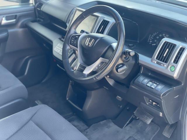 ステップワゴンスパーダ Z 両側パワースライドドア ナビ フルセグTV フリップダウンモニター バックカメラ ETC リアエアコン 8人乗り ステアリングスイッチ キーレスエントリー 助手席エアバッグ スペアキー(47枚目)