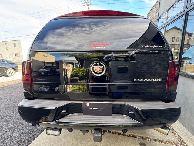 CADILLAC CADILLAC ESCALADE BASEGRADE