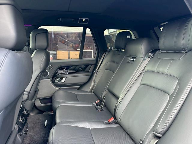 レンジローバー ヴォーグ ディーゼル 4WD 禁煙車 パノラマSR アンビエントライト アームレスト冷蔵庫 左サイドカメラ 純正22インチAW 電動サイドステップ MERIDIANサウンド エアサス LEDヘッド スペアキー(20枚目)