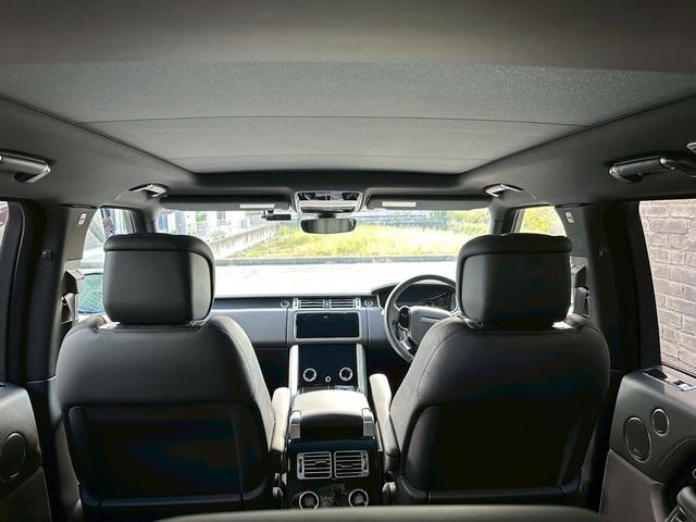 レンジローバー ヴォーグ ディーゼル 4WD 禁煙車 パノラマSR アンビエントライト アームレスト冷蔵庫 左サイドカメラ 純正22インチAW 電動サイドステップ MERIDIANサウンド エアサス LEDヘッド スペアキー(78枚目)