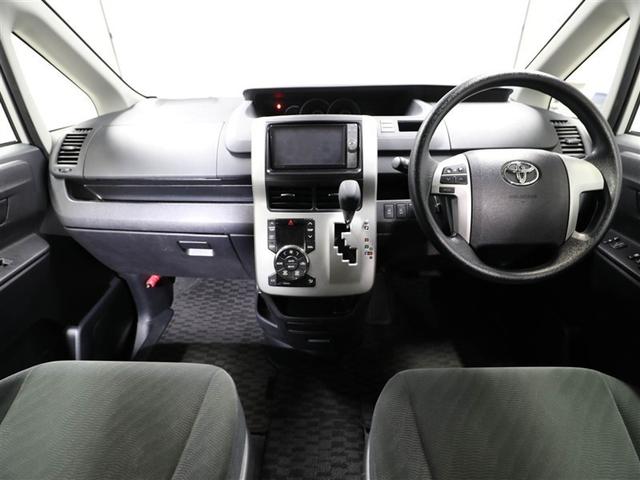 ヴォクシー Ｘ　Ｌエディション　地デジテレビ　ＷＳＲＳ　ＥＴＣ車載器　ナビ・ＴＶ　バックモニタ－　スマートキー　３列シート　リアクーラー　アルミホイール　パワーステアリング　ＡＢＳ　ＤＶＤ　パワーウインドウ　ウォークスルー　１オナ（18枚目）