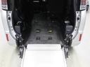 ウェルキャブ仕様車両です。広々ラゲージスペースなので、大きな荷物にも十分対応可能です。車いす用スロープが装備！車いすに乗ったままスムーズに乗り降りできます♪