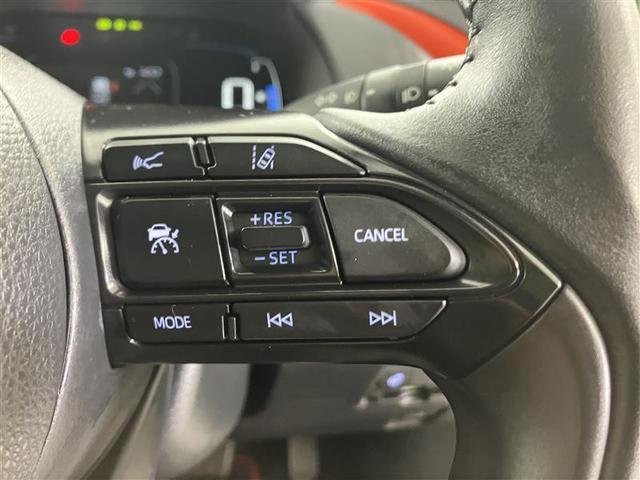 アクア Z 元試乗車 LEDヘッドライト スマートキー 100V電源 イモビライザー アルミホイール オートクルーズコントロール エアコン ESC カーテンエアバッグ ETC キーレス パワーウインドウ ABS(13枚目)