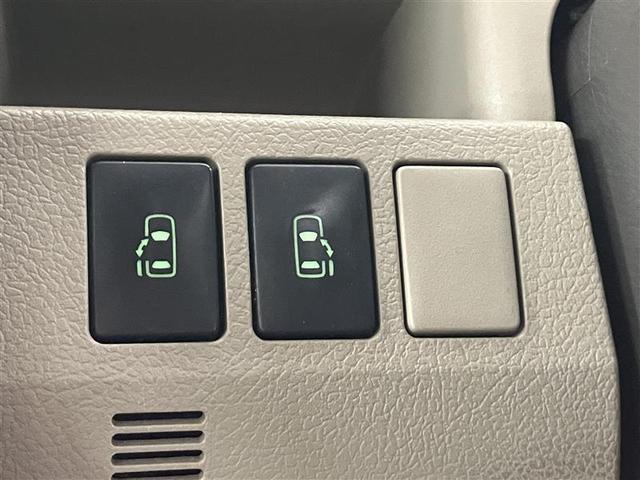 ノア Ｓｉ　レイッシュ　地デジＴＶ　両側電動ドア　パワーステアリング　スマートキー　アルミホイール　メモリナビ　オートエアコン　盗難防止装置　バックカメラ　ウォークスルー　パワーウインドウ　ＡＢＳ　３列シート　キーレス（13枚目）