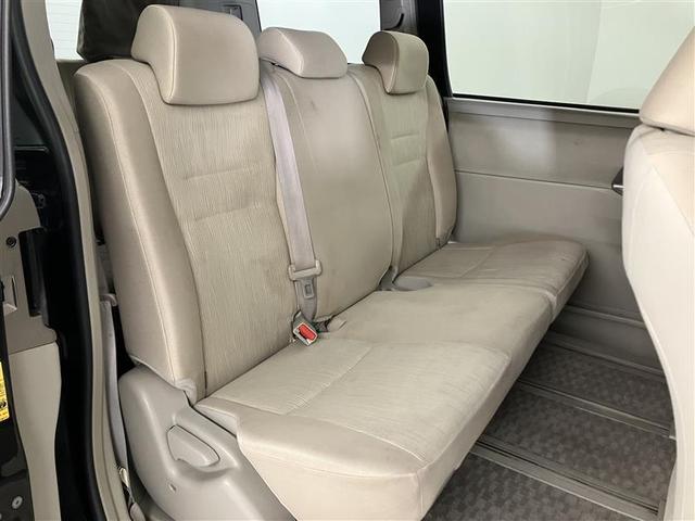 ノア Ｓｉ　レイッシュ　地デジＴＶ　両側電動ドア　パワーステアリング　スマートキー　アルミホイール　メモリナビ　オートエアコン　盗難防止装置　バックカメラ　ウォークスルー　パワーウインドウ　ＡＢＳ　３列シート　キーレス（21枚目）