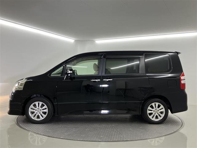 ノア Ｓｉ　レイッシュ　地デジＴＶ　両側電動ドア　パワーステアリング　スマートキー　アルミホイール　メモリナビ　オートエアコン　盗難防止装置　バックカメラ　ウォークスルー　パワーウインドウ　ＡＢＳ　３列シート　キーレス（30枚目）