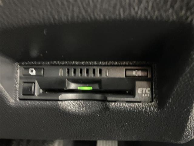 プリウスＰＨＶ Ｓ　ＡＷ　バックモニター　クルコン　インテリキー　キーフリー　ＬＥＤランプ　ワンオーナー車　盗難防止システム　サイドエアバック　メモリーナビ　ＤＶＤ　パワーウィンドウ　パワーステアリング　ＡＢＳ　エアコン（8枚目）