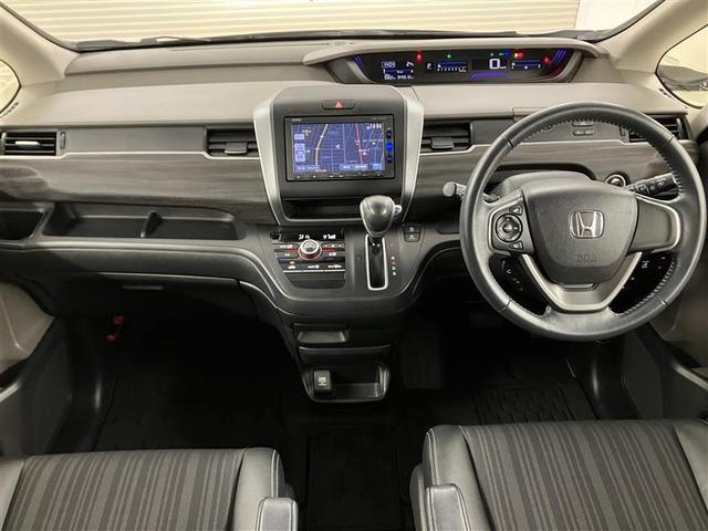 フリード Ｇ　アルミホイール　３列シート　ＬＥＤヘッドライト　パワーウインドウ　地デジ　Ｒカメラ　イモビ　ＶＳＡ　エアコン　エアバッグ　スマートキー　ＥＣＯＮモード　キーフリ　ＥＴＣ　ダブルエアバック　ＡＢＳ（9枚目）