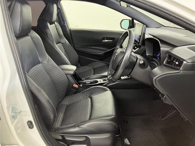 カローラツーリング ハイブリッド　ダブルバイビー　追突軽減ブレーキ　バックモニタ　地デジフルセグ　横滑防止　ナビＴＶ　スマキー　ＬＥＤライト　デュアルエアバッグ　エアコン　オートクルーズ　サイドエアバッグ　ＥＴＣ付　ＰＳ　キーフリー　ＡＢＳ　ワンオナ（14枚目）