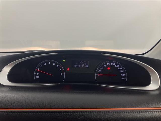 シエンタ ファンベースＸ　片側電動ドア　アイスト　ワンオーナー　ウォークスルー　フルセグ　ＥＴＣ　マニュアルエアコン　ＤＶＤ　パワーウィンドウ　パワーステアリング　横滑り防止機能　メモリーナビ　キーレスエントリー　エアバック（11枚目）