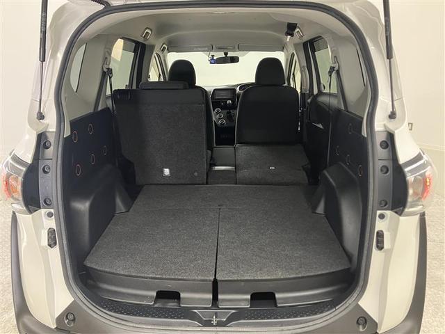 シエンタ ファンベースＸ　片側電動ドア　アイスト　ワンオーナー　ウォークスルー　フルセグ　ＥＴＣ　マニュアルエアコン　ＤＶＤ　パワーウィンドウ　パワーステアリング　横滑り防止機能　メモリーナビ　キーレスエントリー　エアバック（17枚目）