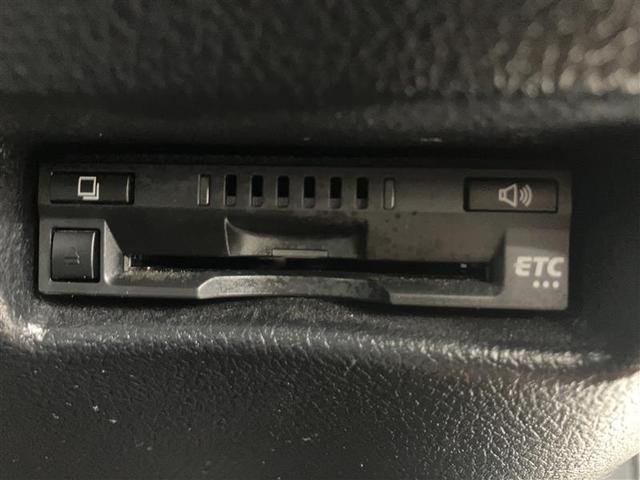 シエンタ ファンベースＸ　片側電動ドア　アイスト　ワンオーナー　ウォークスルー　フルセグ　ＥＴＣ　マニュアルエアコン　ＤＶＤ　パワーウィンドウ　パワーステアリング　横滑り防止機能　メモリーナビ　キーレスエントリー　エアバック（21枚目）