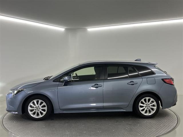 カローラツーリング ハイブリッド　Ｓ　フルセグＴＶ　イモビライザー　４ＷＤ　クルコン　１００Ｖ電源　バックカメラ　衝突被害軽減システム　ミュージックプレイヤー接続可　メモリーナビ　ＥＴＣ　スマートキー　ワンオーナー　アルミホイール　ＡＢＳ（6枚目）