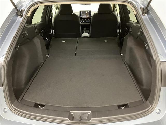 カローラツーリング ハイブリッド　Ｓ　フルセグＴＶ　イモビライザー　４ＷＤ　クルコン　１００Ｖ電源　バックカメラ　衝突被害軽減システム　ミュージックプレイヤー接続可　メモリーナビ　ＥＴＣ　スマートキー　ワンオーナー　アルミホイール　ＡＢＳ（20枚目）