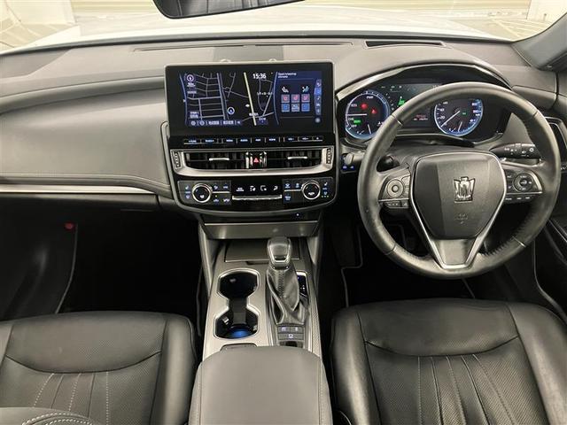 クラウンハイブリッド ＲＳ　リミテッドＩＩ　地デジＴＶ　横滑り防止装置　盗難防止装置　電動パワーシート　本革シート　エアバッグ　ＬＥＤヘッド　オートクルーズ　バックモニター　ナビＴＶ　ＡＢＳ　スマートキー　エアコン　キーレス　ＥＴＣ　ワンオナ（9枚目）