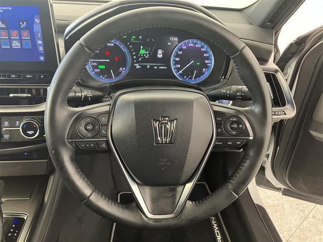 クラウンハイブリッド ＲＳ　リミテッドＩＩ　地デジＴＶ　横滑り防止装置　盗難防止装置　電動パワーシート　本革シート　エアバッグ　ＬＥＤヘッド　オートクルーズ　バックモニター　ナビＴＶ　ＡＢＳ　スマートキー　エアコン　キーレス　ＥＴＣ　ワンオナ（10枚目）