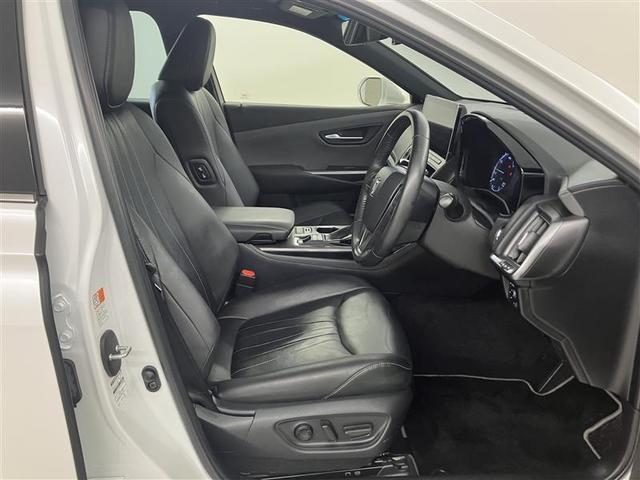 クラウンハイブリッド ＲＳ　リミテッドＩＩ　地デジＴＶ　横滑り防止装置　盗難防止装置　電動パワーシート　本革シート　エアバッグ　ＬＥＤヘッド　オートクルーズ　バックモニター　ナビＴＶ　ＡＢＳ　スマートキー　エアコン　キーレス　ＥＴＣ　ワンオナ（14枚目）