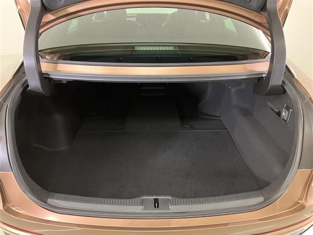 クラウンクロスオーバー Gアドバンスド 衝突軽減装置 フルセグテレビ クルコン 横滑防止装置 ドライブレコーダー LEDヘッドライト Bカメラ Pシート ETC オートエアコン 1オーナー AUX エアバッグ 4WD キーレス 盗難防止装置(18枚目)