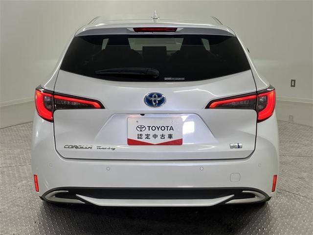 カローラツーリング ハイブリッド　ダブルバイビー　メディアプレイヤー接続　バックモニター　フルセグＴＶ　ＬＥＤライト　クルコン　横滑り防止　盗難防止装置　ナビ・ＴＶ　ドライブレコーダー　エアバッグ　ＥＴＣ　ＡＢＳ　助手席エアバッグ　キーレス（7枚目）