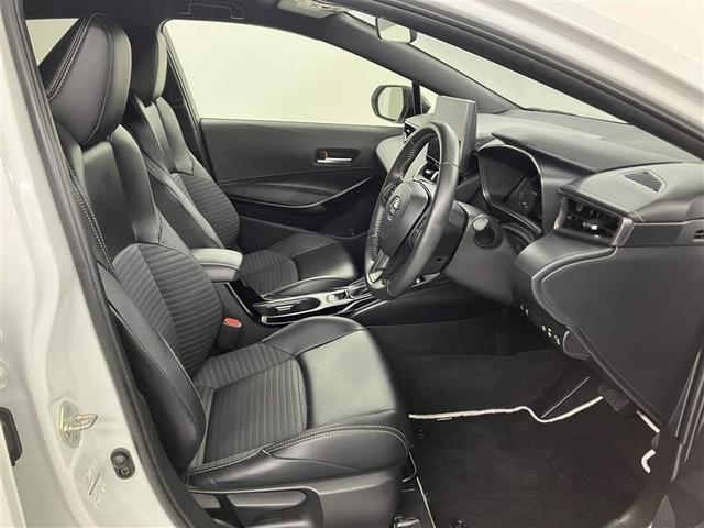 カローラツーリング ハイブリッド　ダブルバイビー　メディアプレイヤー接続　バックモニター　フルセグＴＶ　ＬＥＤライト　クルコン　横滑り防止　盗難防止装置　ナビ・ＴＶ　ドライブレコーダー　エアバッグ　ＥＴＣ　ＡＢＳ　助手席エアバッグ　キーレス（14枚目）