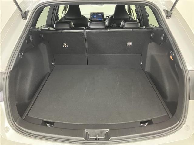 カローラツーリング ハイブリッド　ダブルバイビー　メディアプレイヤー接続　バックモニター　フルセグＴＶ　ＬＥＤライト　クルコン　横滑り防止　盗難防止装置　ナビ・ＴＶ　ドライブレコーダー　エアバッグ　ＥＴＣ　ＡＢＳ　助手席エアバッグ　キーレス（18枚目）