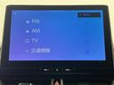 ハイブリッド　ダブルバイビー　メディアプレイヤー接続　バックモニター　フルセグＴＶ　ＬＥＤライト　クルコン　横滑り防止　盗難防止装置　ナビ・ＴＶ　ドライブレコーダー　エアバッグ　ＥＴＣ　ＡＢＳ　助手席エアバッグ　キーレス（21枚目）