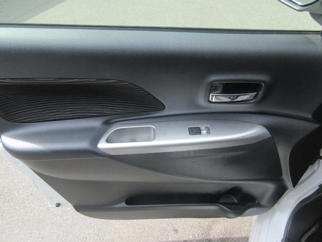 デイズルークス ハイウェイスター　ターボ　ナビ　ＴＶ　ＣＤ／ＤＶＤ再生　スマートキー　プッシュスタート　オートエアコン　両側パワースライドドア　バックカメラ　　全方位カメラ（39枚目）