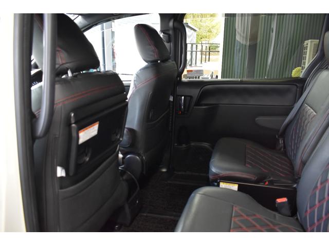 ヴォクシー ＺＳ　煌ＩＩ（18枚目）